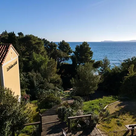 Lejlighed 2 Flat With Sea View In Du Bailli Canadel Sur Le Rayol-Canadel-sur-Mer